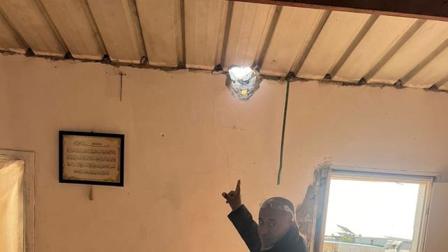רסיס שפגע בילדה אמינה בתקיפה האיראנית