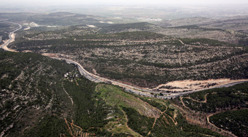 "פגיעה סביבתית קשה והתעלמות מאתר מורשת": משרד האנרגיה מקדם הקמת תחנת כוח בשער הגיא