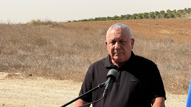יו"ר מפלגת ישר! גדי איזנקוט בגבול רצועת עזה, 15 באוקטובר 2026