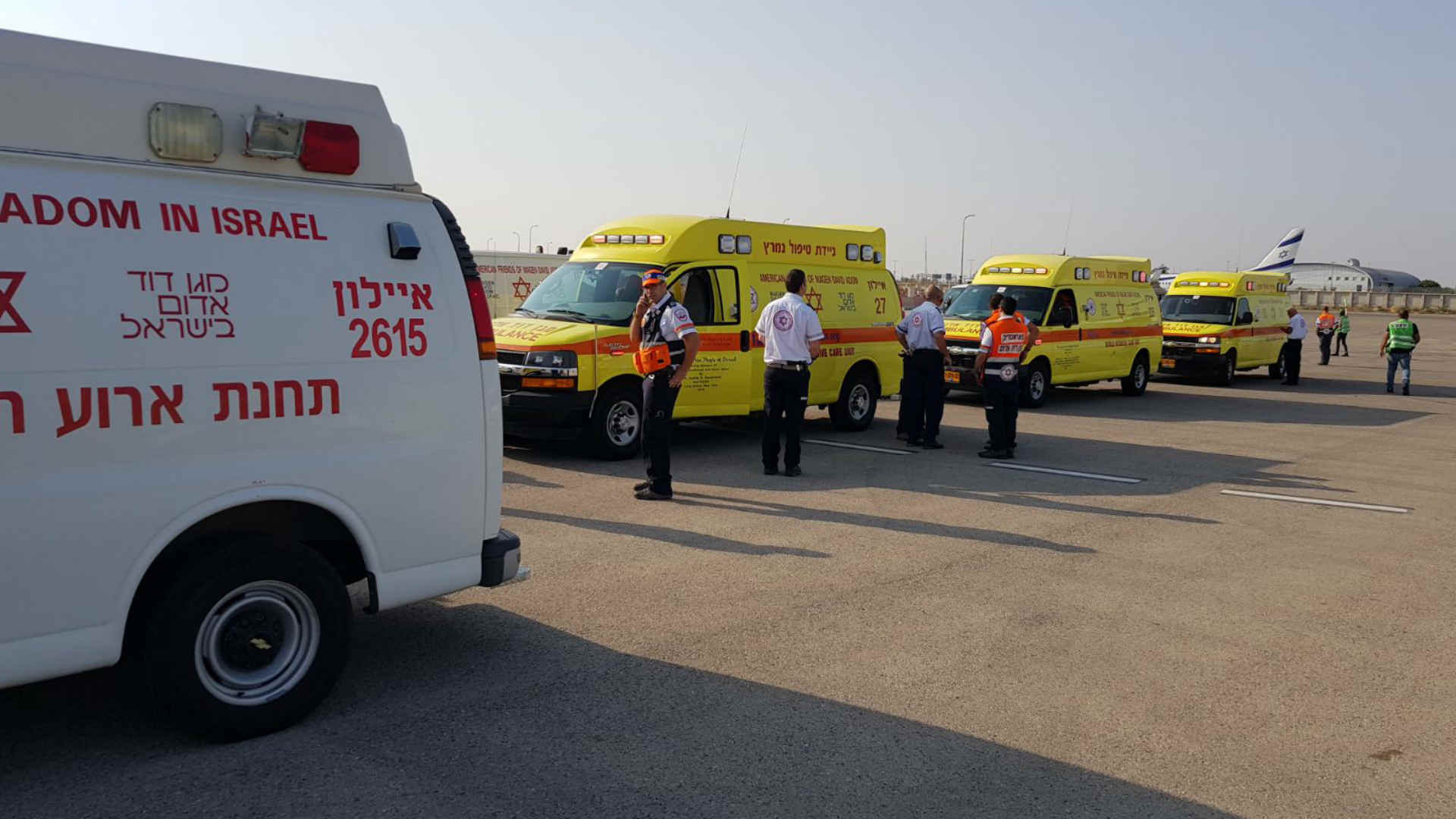 רכבי ההצלה שהגיעו לנתב"ג