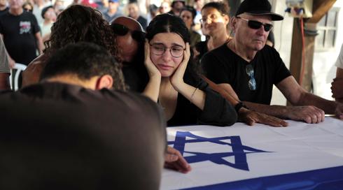 יורם מצגר שגופתו חולצה מעזה מובא למנוחות