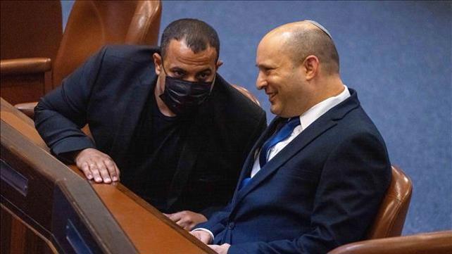 אביר קארה ונפתלי בנט