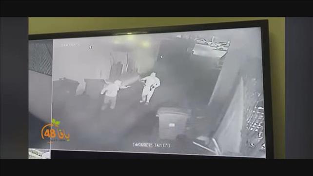צילום מסך השלכת בקבוק תבערה לבית ביפו, 14.05.21