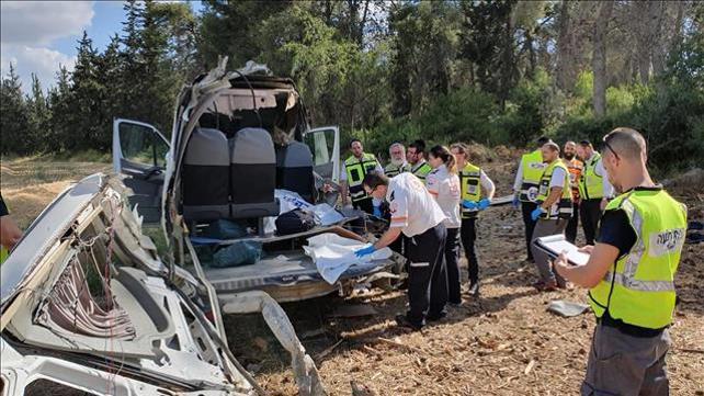 זירת תאונת דרכים, כביש 443, תאונה רכב הסעות, אסירים