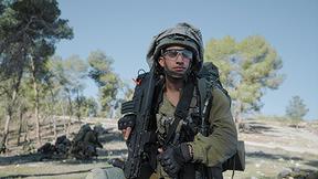 לוחמים