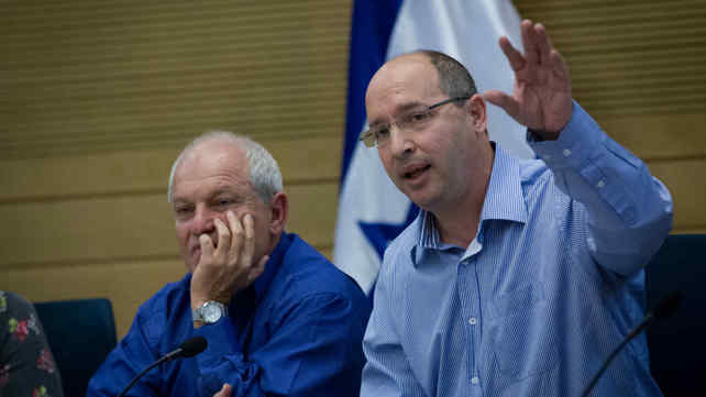 אבי ניסנקורן וחיים כץ, ארכיון