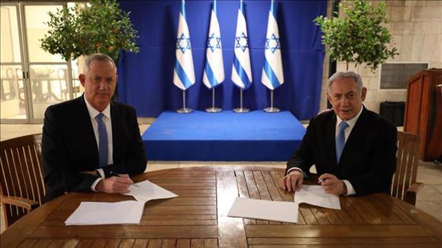 נתניהו וגנץ לאחר החתימה על ההסכם 20.4