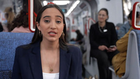 למה הרכבת הקלה נוסעת כל כך לאט - והאם היא יכולה להתחרות ברכב פרטי?