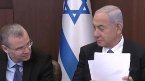 המחאות נמשכות - נתניהו הולם 