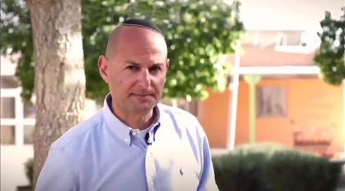 משרד החינוך בודק עדויות: מנהל תיכון באופקים פתר תרגילים בבגרות במתמטיקה עבור תלמידיו