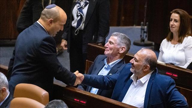 נפתלי בנט ומנסור עבאס