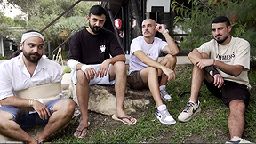 הניצולים מנסים להתאושש