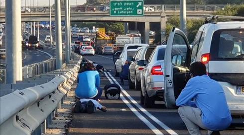למה טיל אחד על תל אביב מפחיד יותר ממאות טילים על הדרום?