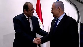 המטוס המצרי שנחת לפני 7.10: רה"מ משנה גרסאות והשאלה נותרת פתוחה