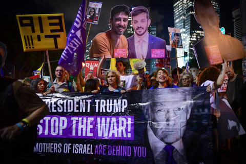 מפגינים למען שחרור החטופים מעזה, תל אביב, ספטמבר 2025