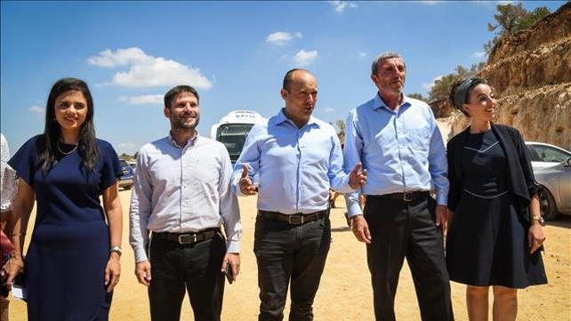 חברי מפלגות הימין: רפי פרץ, נפתלי בנט, איילת שקד, בצלאל סמוטריץ', באלקנה 17.09.19