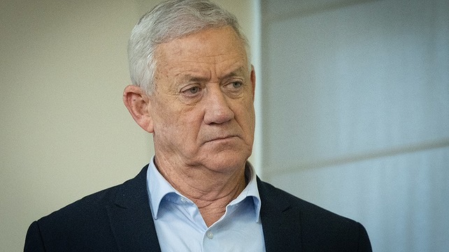 בני גנץ