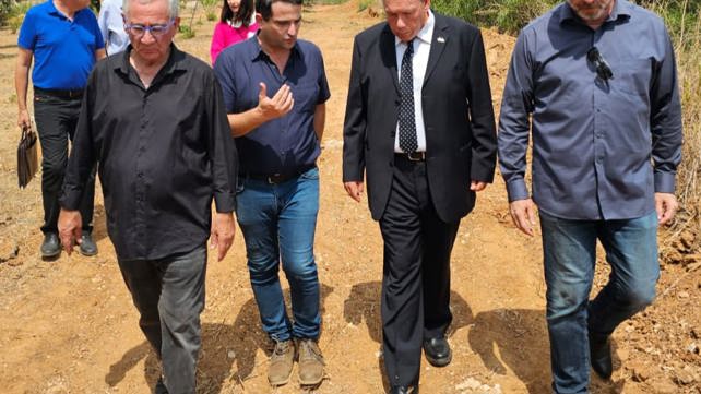 מבקר המדינה אנגלמן עם ראשי עיריות אזור השרון
