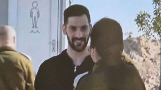 גלי ברמן בתמונה ראשונה אחרי שחרורו
