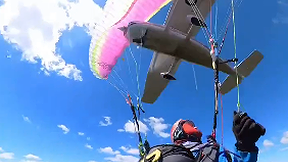 תיעוד התנגשות המטוס במצנח