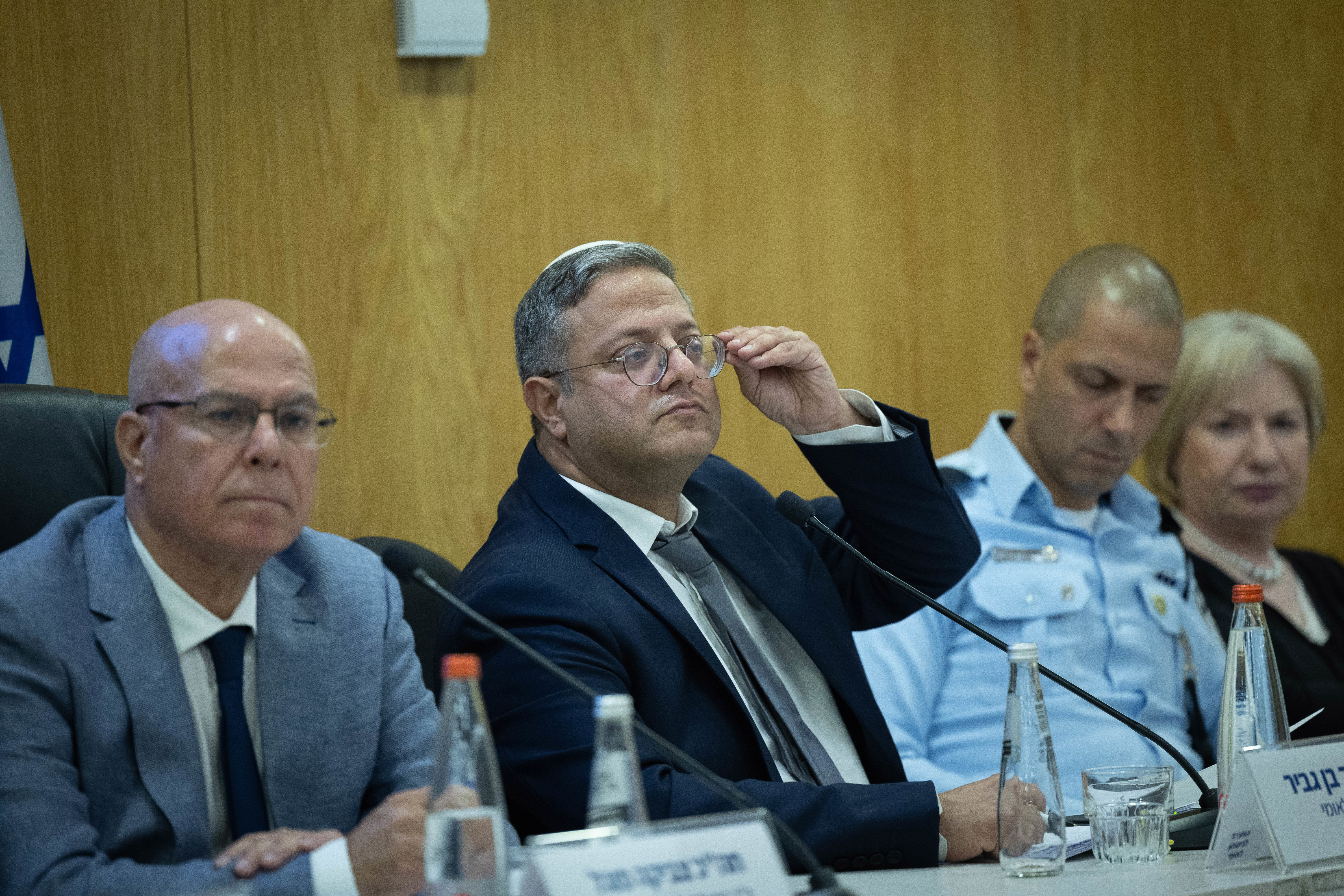 ועדה הוועדה לביטחון לאומי