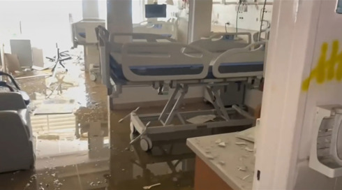 הנזק העצום בסורוקה בעקבות פגיעת הטיל האיראני