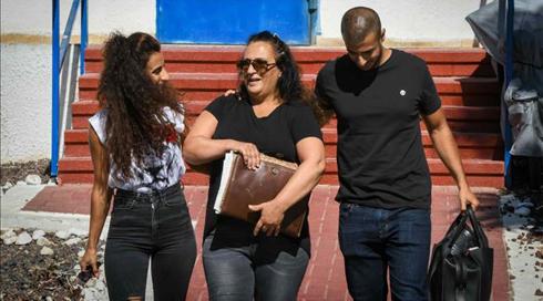 סימונה מורי: "היה זורק סכינים לכיווני, חשבתי שזה מגיע לי"