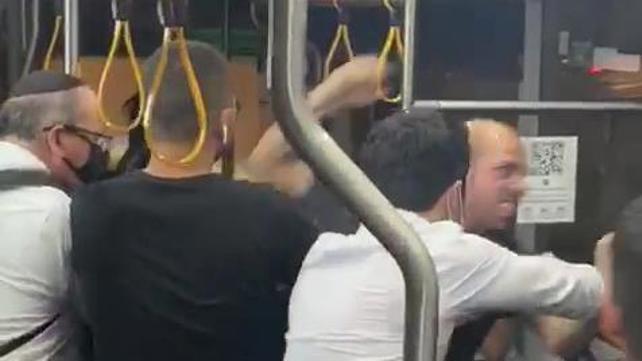 קטטה באוטובוס בתל אביב, מאי 2020