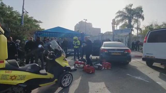 ירי בלוד מחוץ לתחנת משטרה