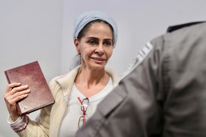 ענבל אור בהקראת גזר דינה