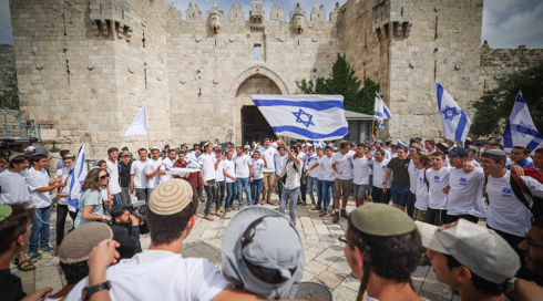 באישור המשטרה: מצעד הדגלים ביום ירושלים - יעבור דרך שער שכם