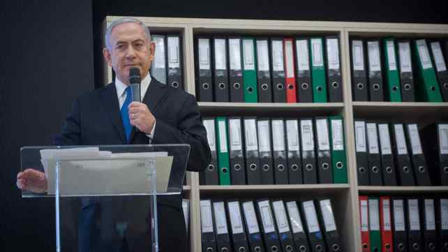 רה"מ חושף את ארכיון הגרעין האיראני