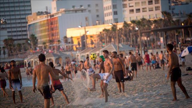 חוף הים בתל אביב, 06.07.21