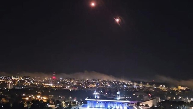 ירוט מעל הכנסת