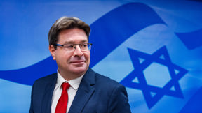 אוליבר פיטוסי, פלאש 90