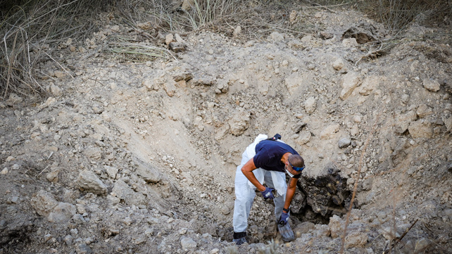 זירת נפילת הטיל ששיגרו החות'ים ליד כפר דניאל