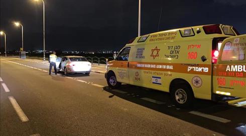 רוכב אופניים חשמליים נהרג מפגיעת רכב באזור צומת אור יהודה