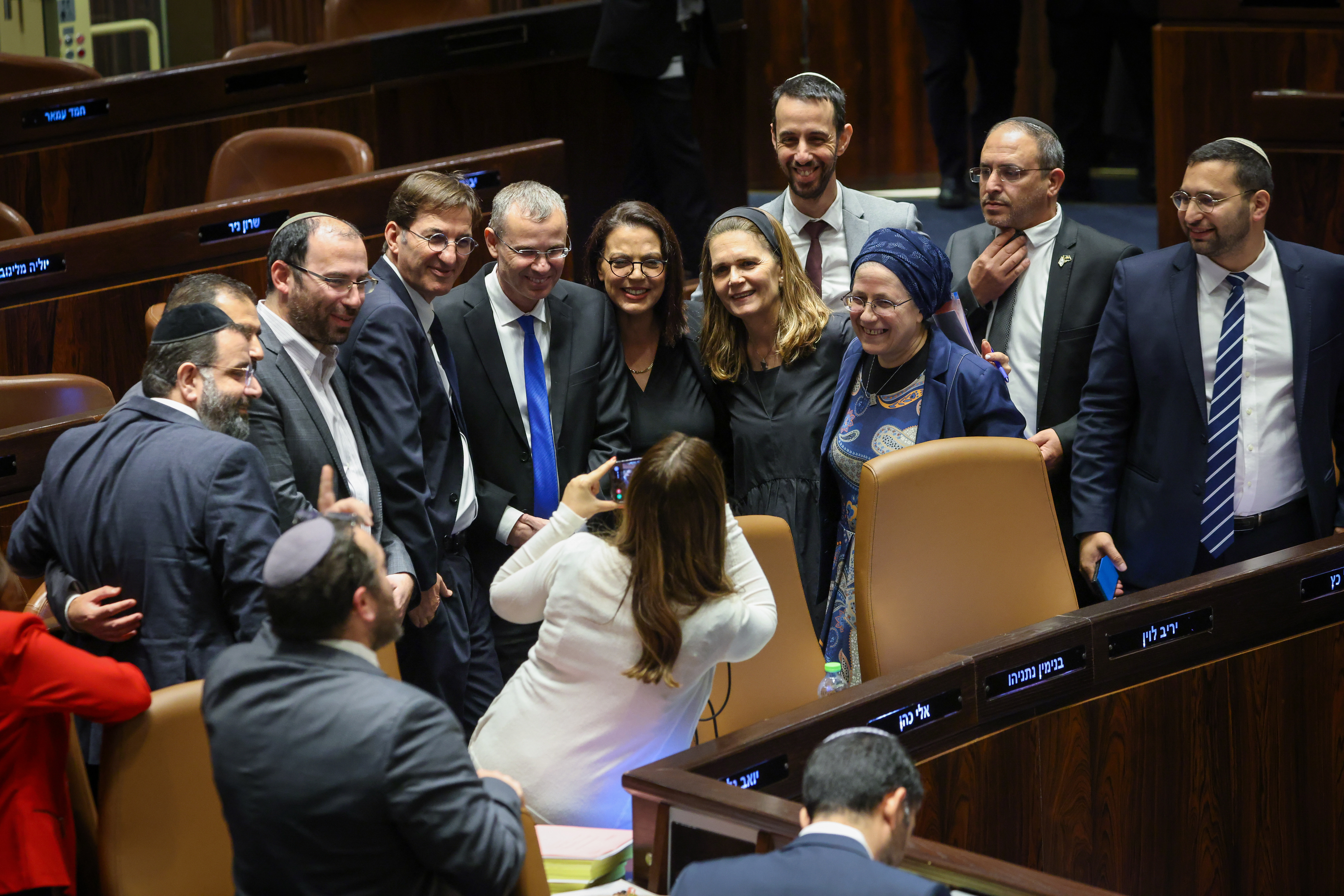 חברי הקואליציה, אחרי אישור צמצום עילת הסבירות