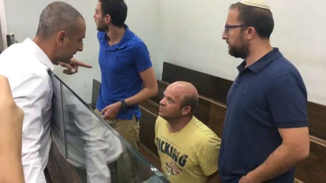 בועז מישורי, השוטר החשוד במעשים מגונים בקטינות, בד