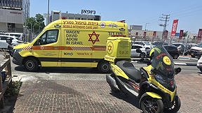 רכבי מד"א בזירת הרצח בראשון לציון