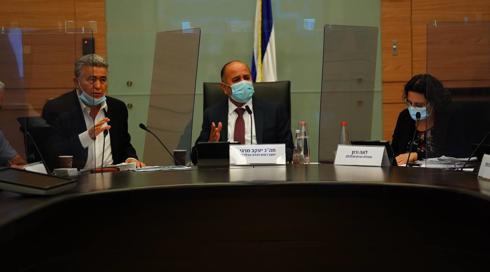 יו"ר ועדת הכלכלה על ההצעה להוריד את שכר המינימום: "מי שאומר שזה פתרון - אטום"