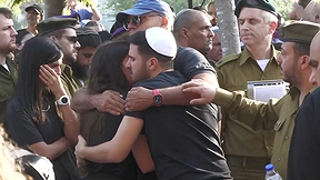 הלוויה רודפת הלוויה