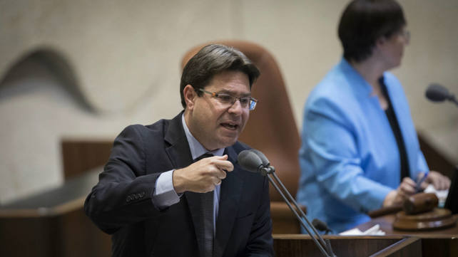 שר המדע והטכנולוגיה, אופיר אקוניס