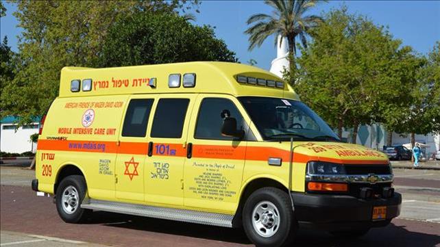 ניידת טיפול נמרץ
