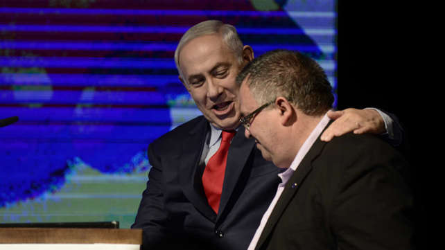 דוד ביטן (מימין) ובנימין נתניהו, השבוע בגני התערוכ