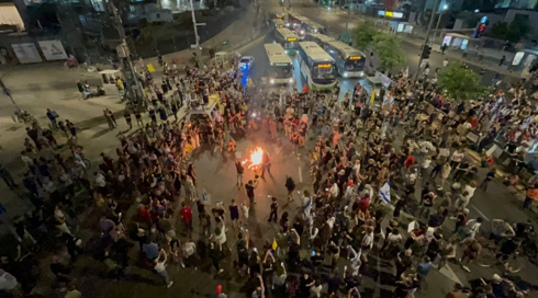 ההפגנות בתל אביב: איילון נפתח מחדש לתנועה