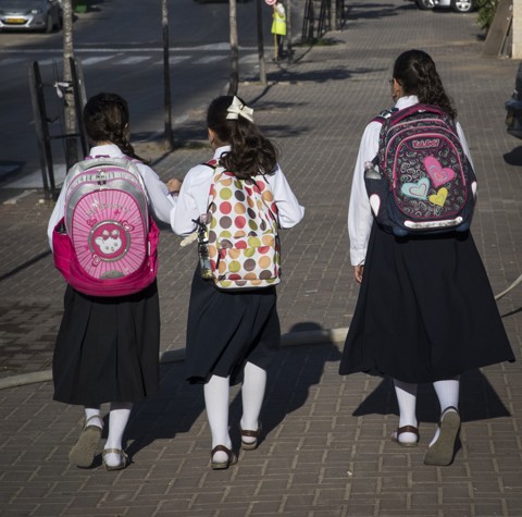 תלמידות חרדיות בביתר עילית