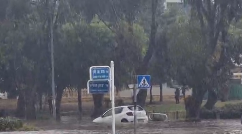 הצפות ענק באשדוד: הערכה שירדו כ-30 מילימטרים של גשם תוך פחות מחצי שעה