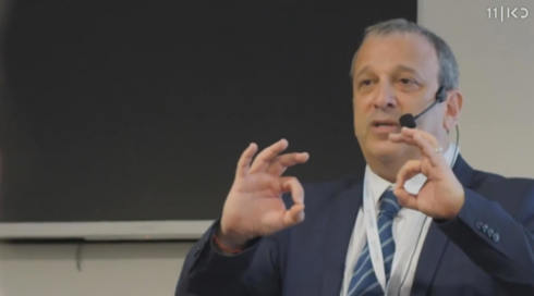הרופא שהחזיר את הפרארי שלו ובא להקים מחלקה בחדרה