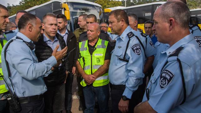 המפכ"ל מוטי כהן והשר גלעד ארדן
